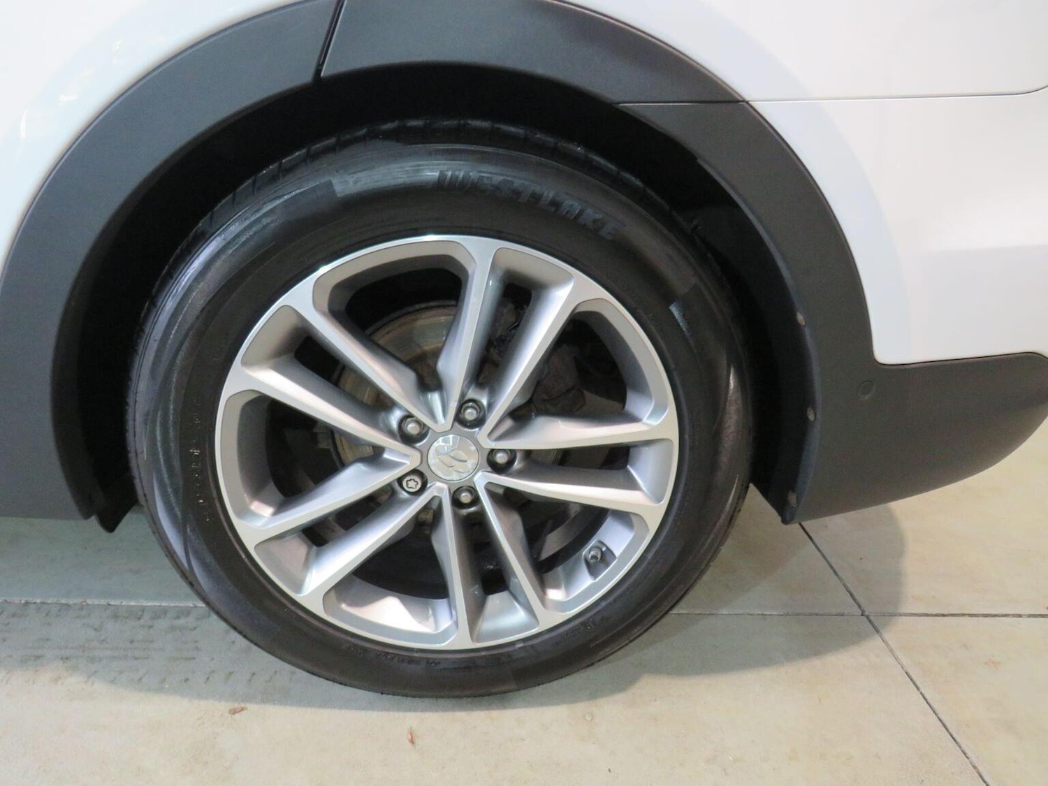 Used Hyundai Santa Fe 2016 for sale - 77851394: Photo 8