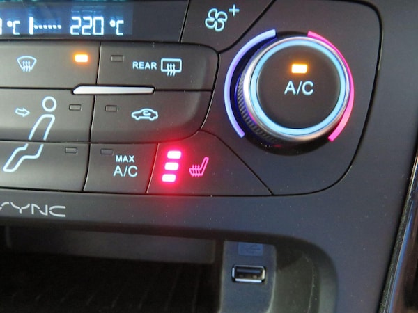 Used Ford Focus 2015 for sale - 76107282: Photo 21