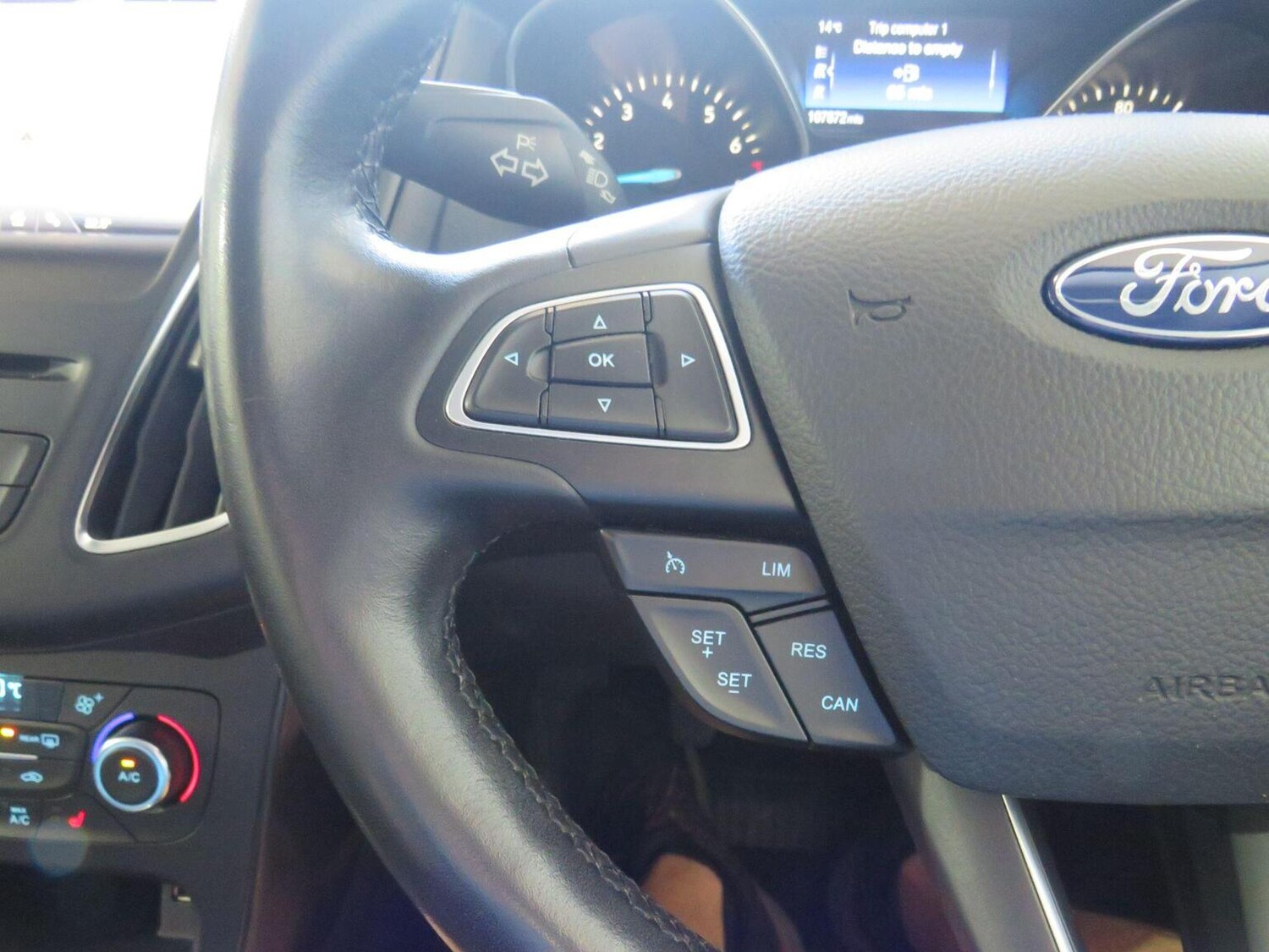 Used Ford Focus 2015 for sale - 76107282: Photo 24