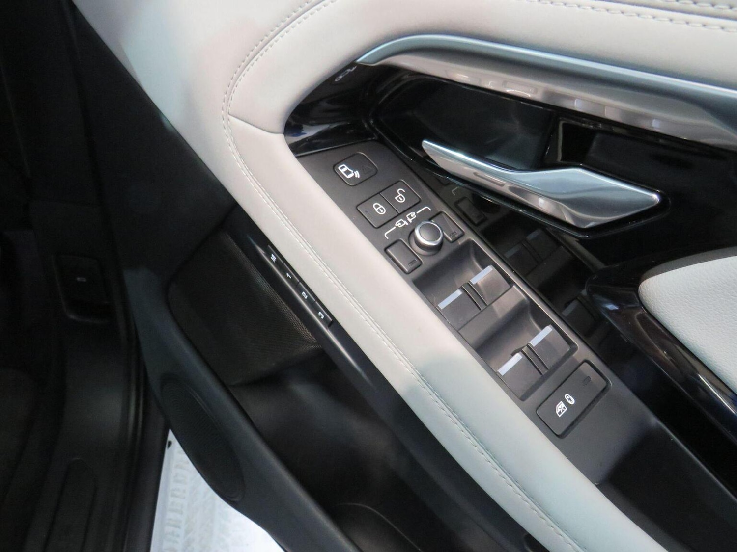 Used Land Rover Range Rover Evoque 2019 for sale - 77548353: Photo 24