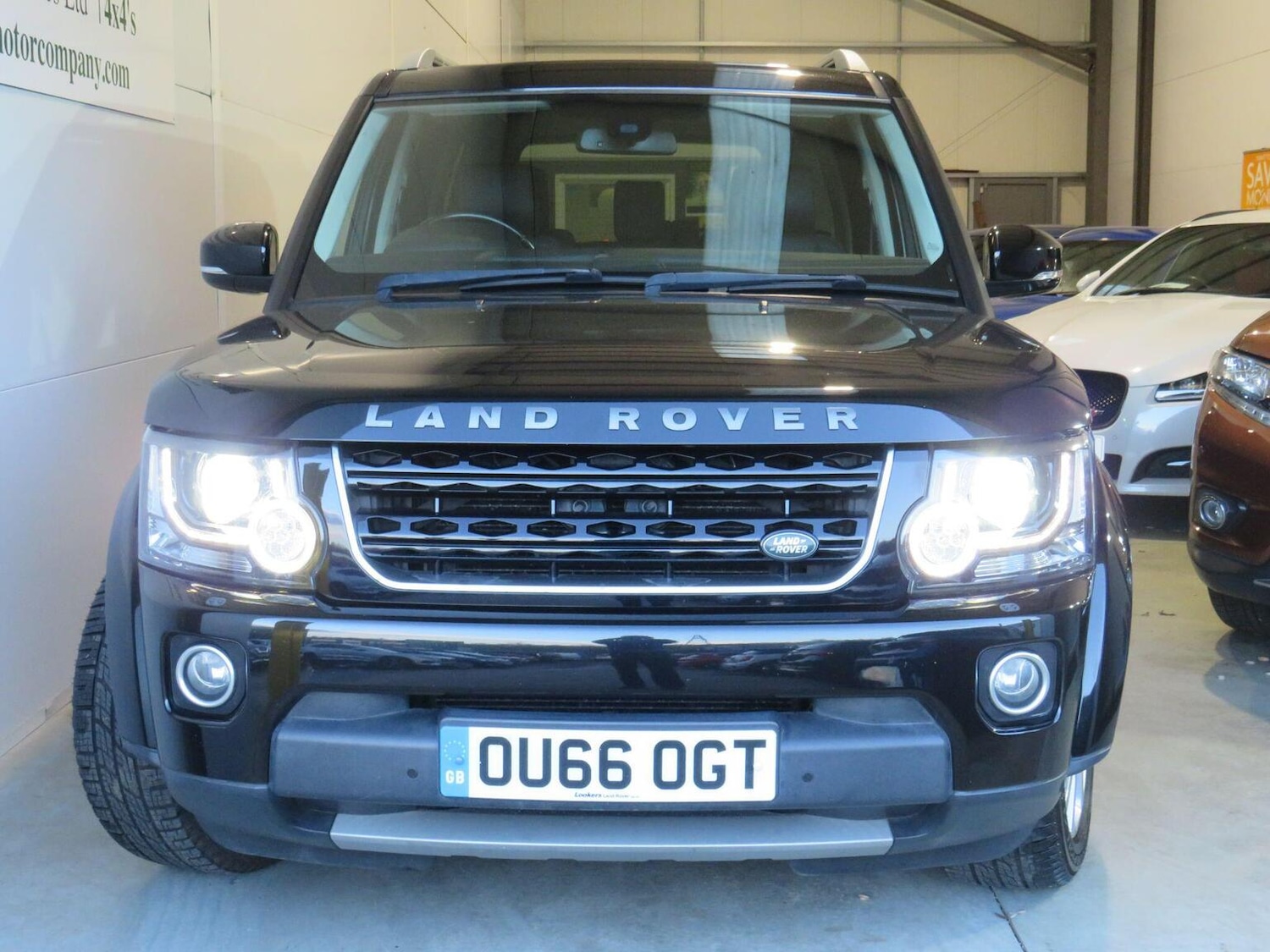 Used Land Rover Discovery 4 2016 for sale - 76651327: Photo 2