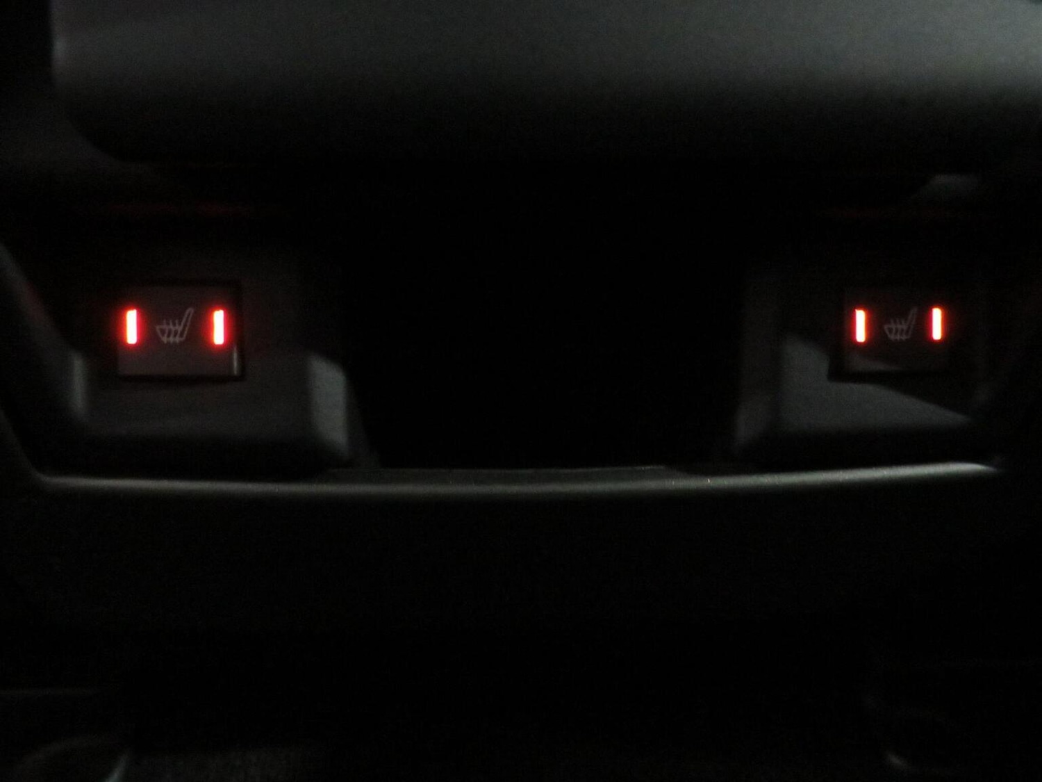 Used Land Rover Discovery 4 2016 for sale - 76651327: Photo 26