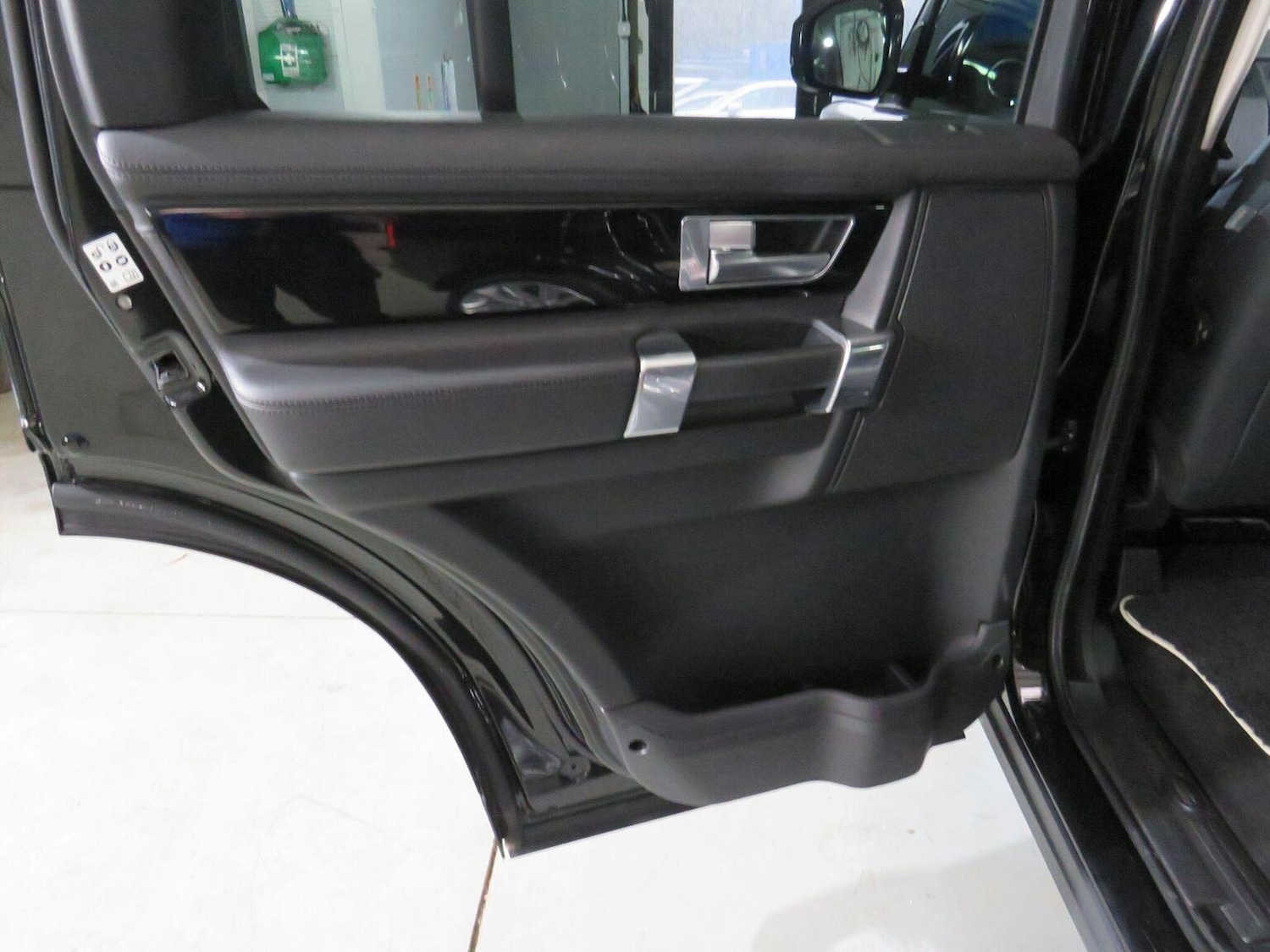 Used Land Rover Discovery 4 2016 for sale - 76651327: Photo 28