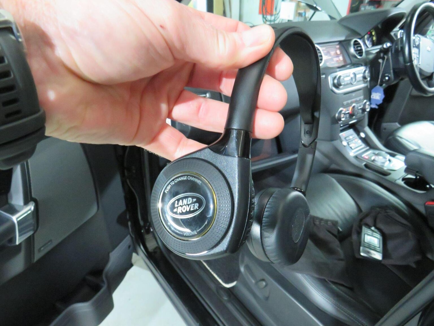 Used Land Rover Discovery 4 2016 for sale - 76651327: Photo 31