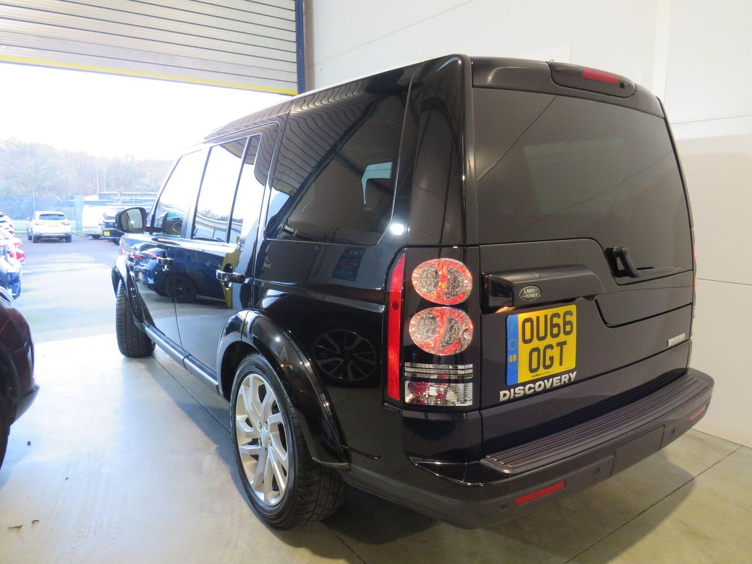 Used Land Rover Discovery 4 2016 for sale - 76651327: Photo 4