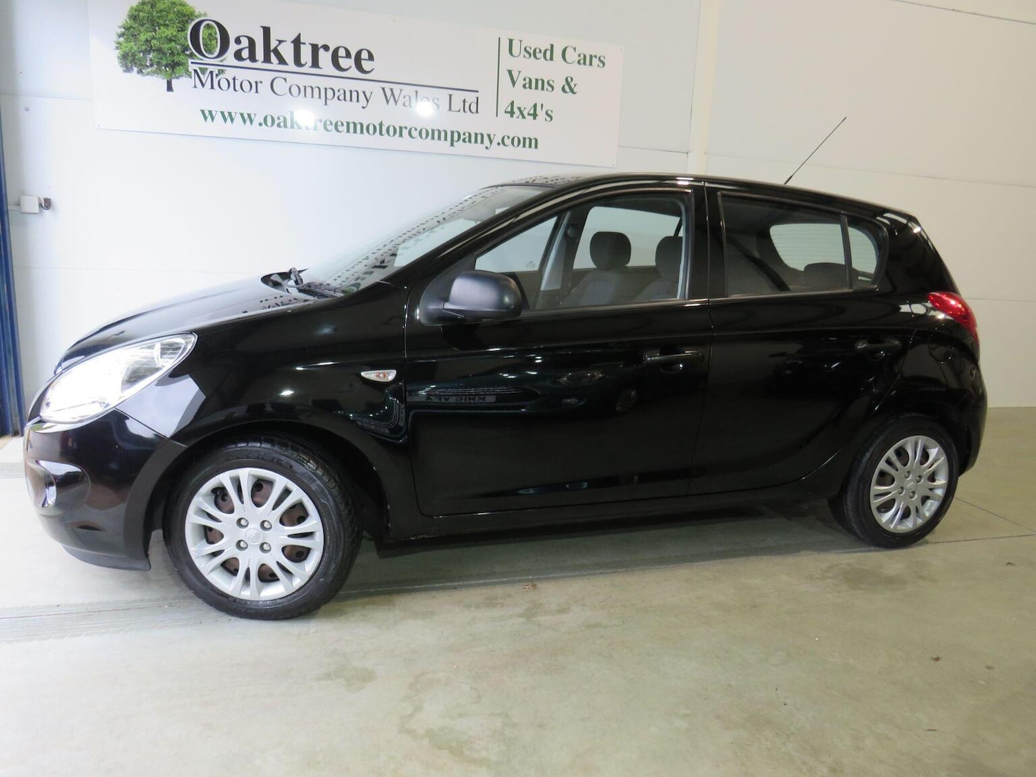 Used Hyundai i20 2011 for sale - 77508624: Photo 3