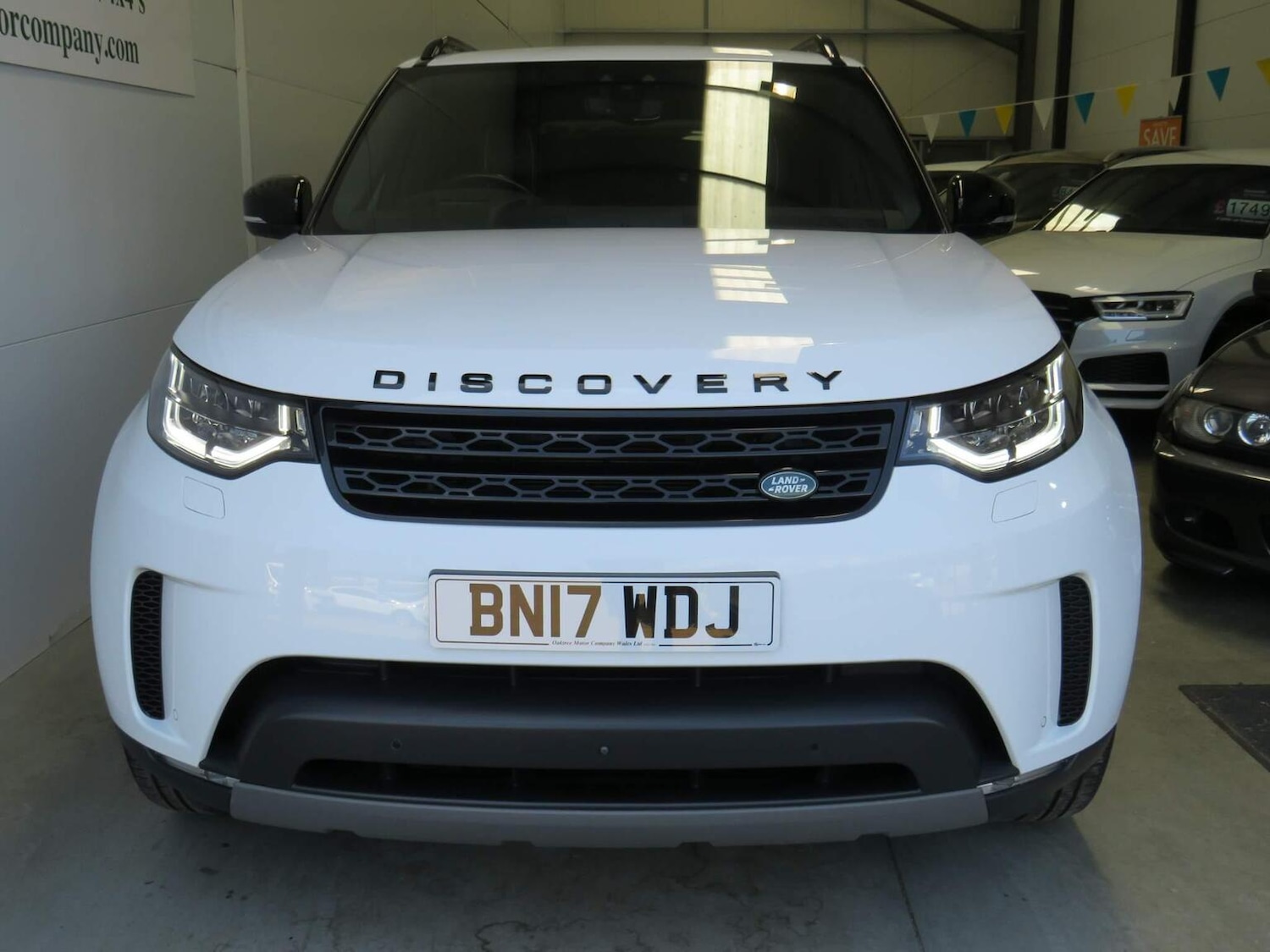 Used Land Rover Discovery 2017 for sale - 76794019: Photo 2
