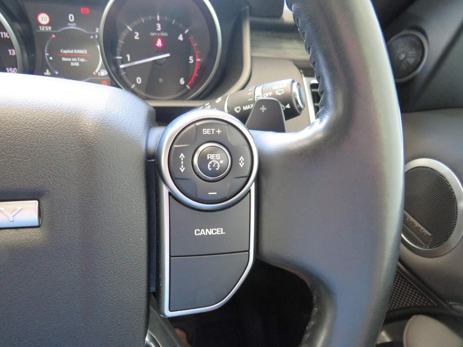 Used Land Rover Discovery 2017 for sale - 76794019: Photo 34