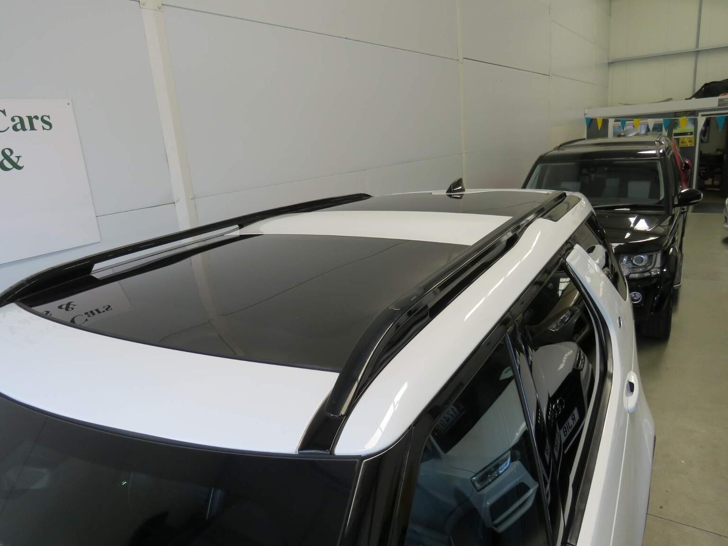 Used Land Rover Discovery 2017 for sale - 76794019: Photo 7