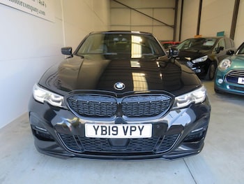 Used BMW 3 Series 2019 for sale - 77938210: Photo