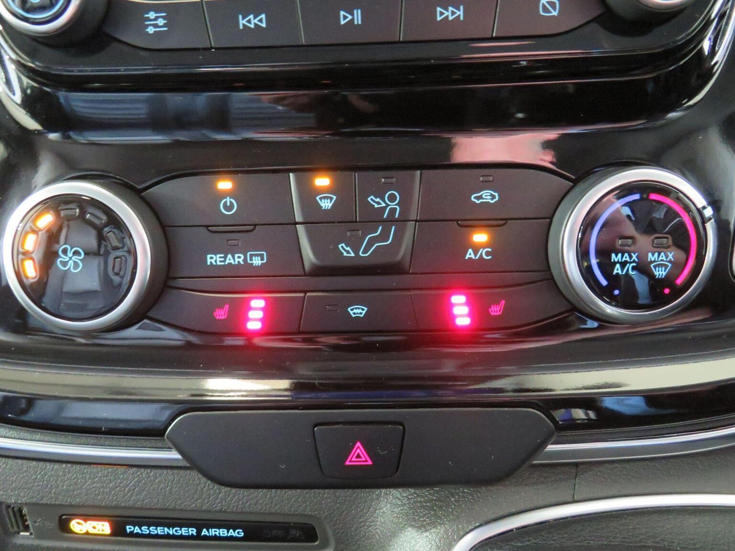 Used Ford Tourneo Custom 2021 for sale - 78112106: Photo 31