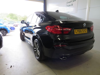 Used BMW X4 2017 for sale - 79439386: Photo