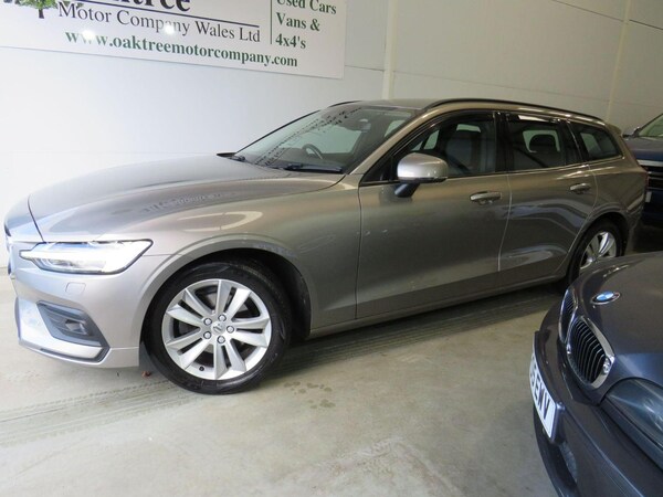 Used Volvo V60 2019 for sale - 73856048: Photo 3