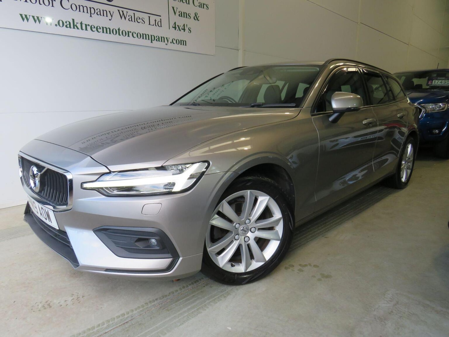 Used Volvo V60 2019 for sale - 76794017: Photo 1