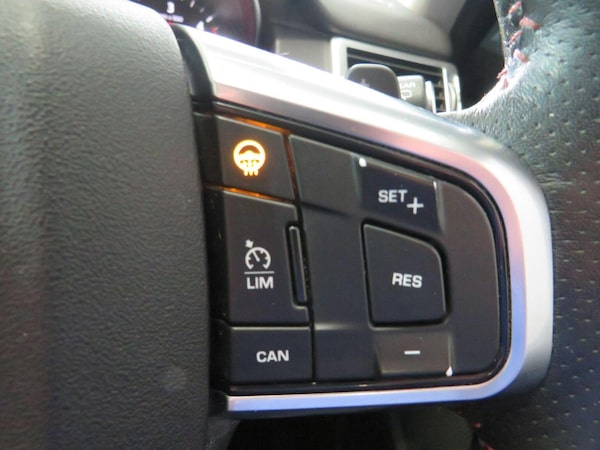 Used Land Rover Discovery Sport 2017 for sale - 76324756: Photo 33