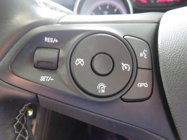 Used Vauxhall Astra 2018 for sale - 76149357: Photo 25