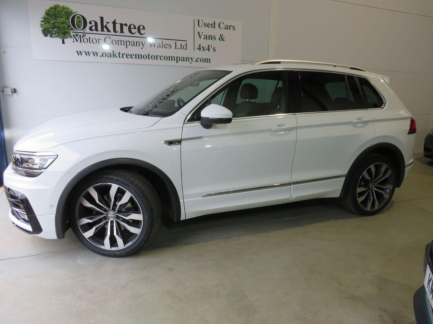 Used Volkswagen Tiguan 2019 for sale - 78064159: Photo 3