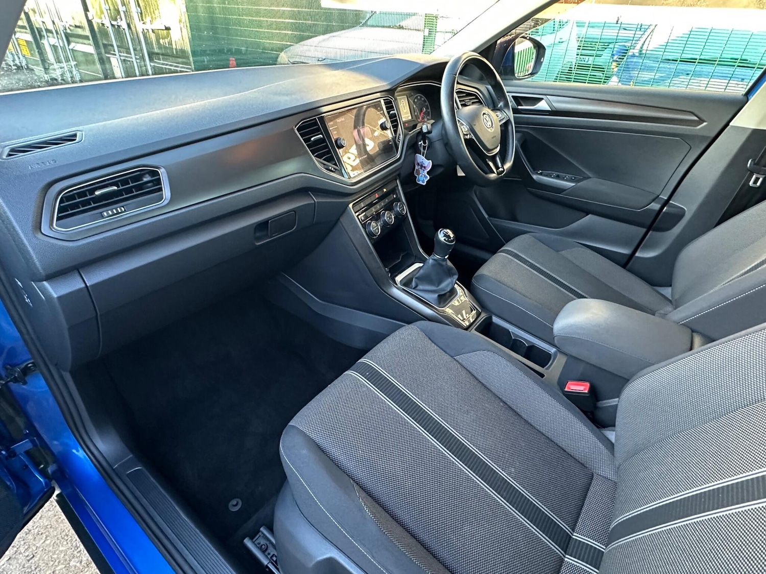 Used Volkswagen T-Roc for sale - 78007728: Photo 24