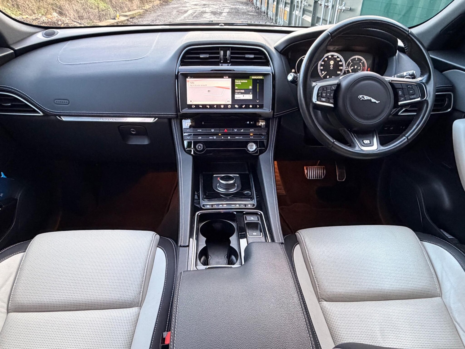 Used Jaguar F-Pace for sale - 78007684: Photo 33