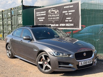 Used Jaguar XE 2015 for sale - 78528969: Photo