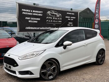 Used Ford Fiesta 2015 for sale - 78504985: Photo