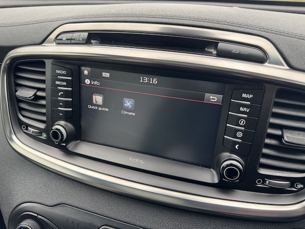 Used Kia Sorento 2017 for sale - 76241459: Photo 10