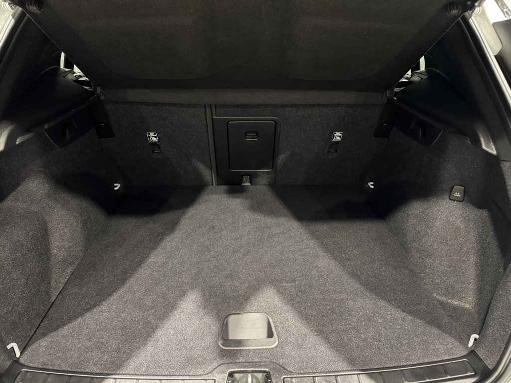 Used Volvo XC40 2021 for sale - 76470270: Photo 30