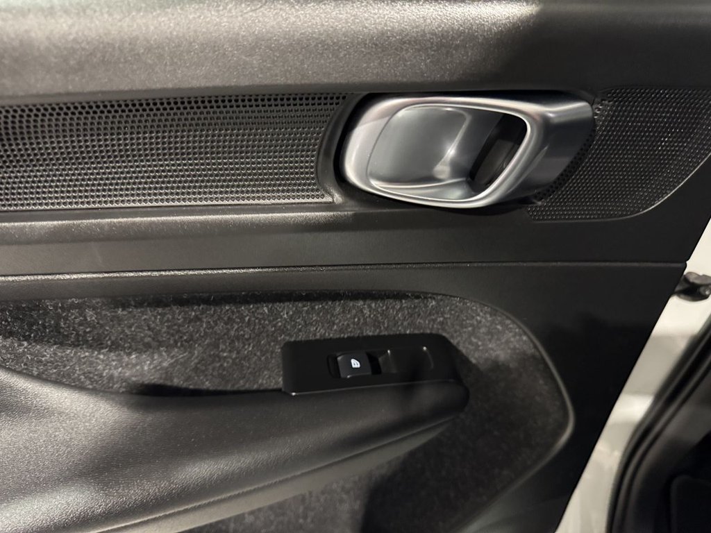 Used Volvo XC40 2021 for sale - 76470270: Photo 32