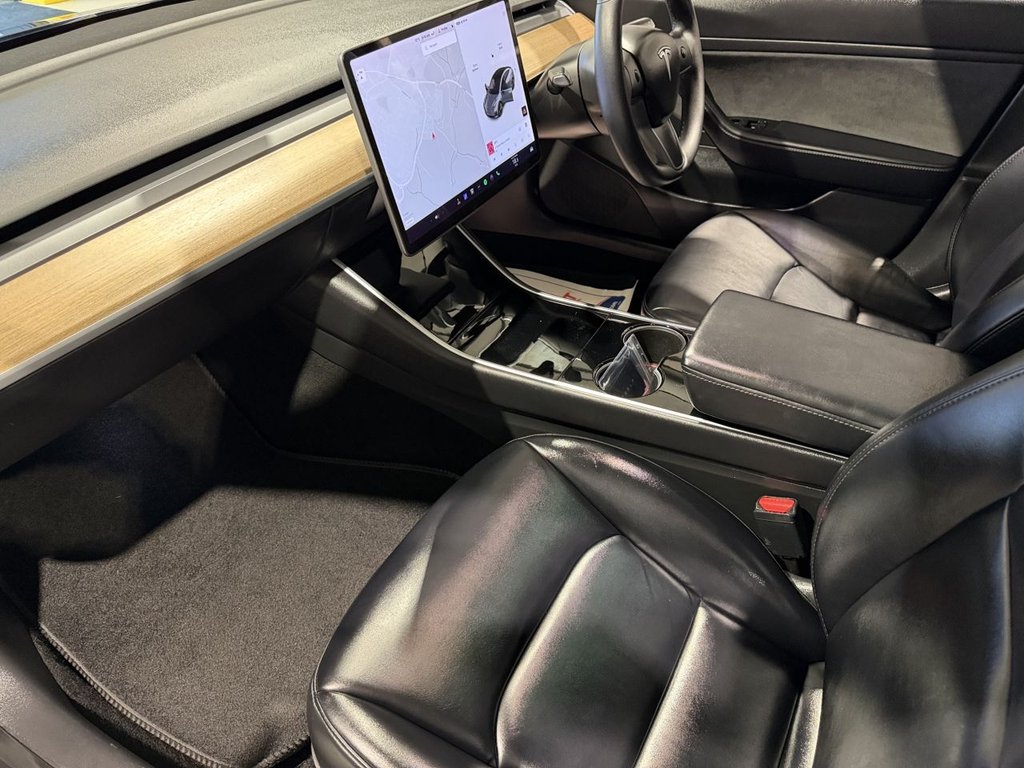 Used Tesla Model 3 2020 for sale - 76768523: Photo 9