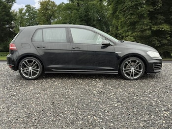 Used Volkswagen Golf 2015 for sale - 76973818: Photo