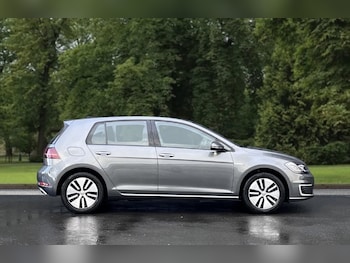 Used Volkswagen Golf 2019 for sale - 77480161: Photo
