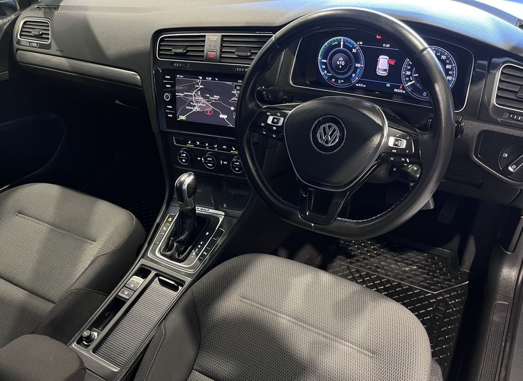 Used Volkswagen Golf 2019 for sale - 77480161: Photo 9