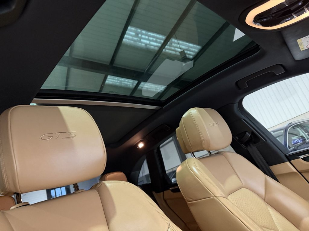 Used Porsche Macan 2018 for sale - 77133121: Photo 15