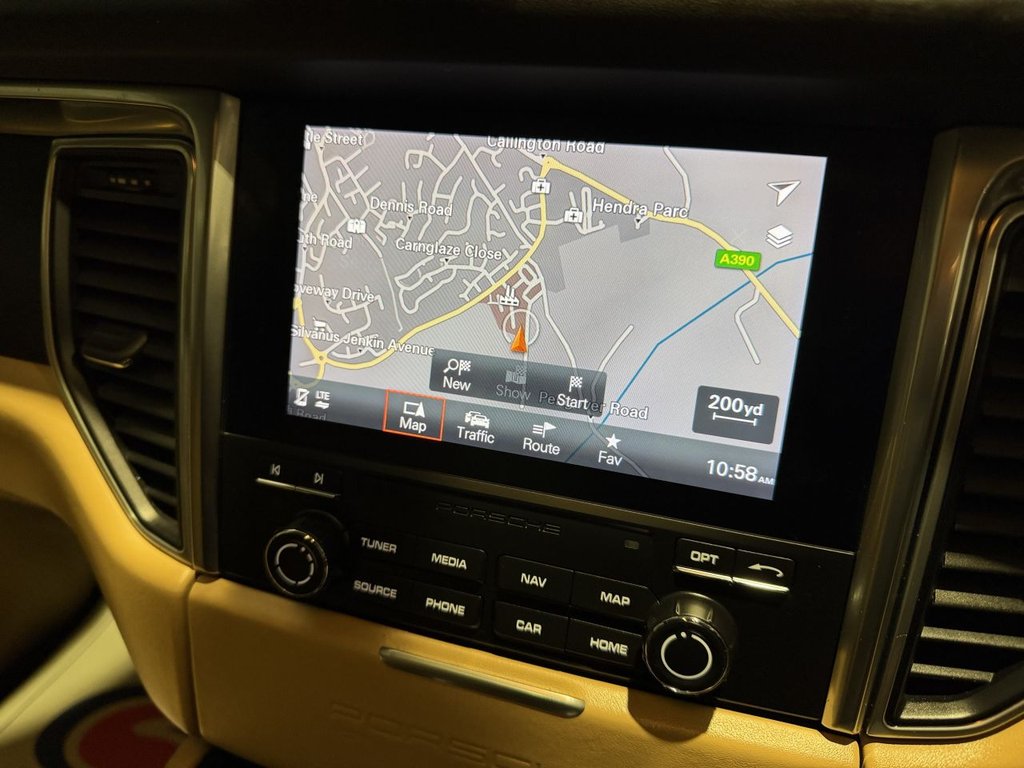 Used Porsche Macan 2018 for sale - 77133121: Photo 17