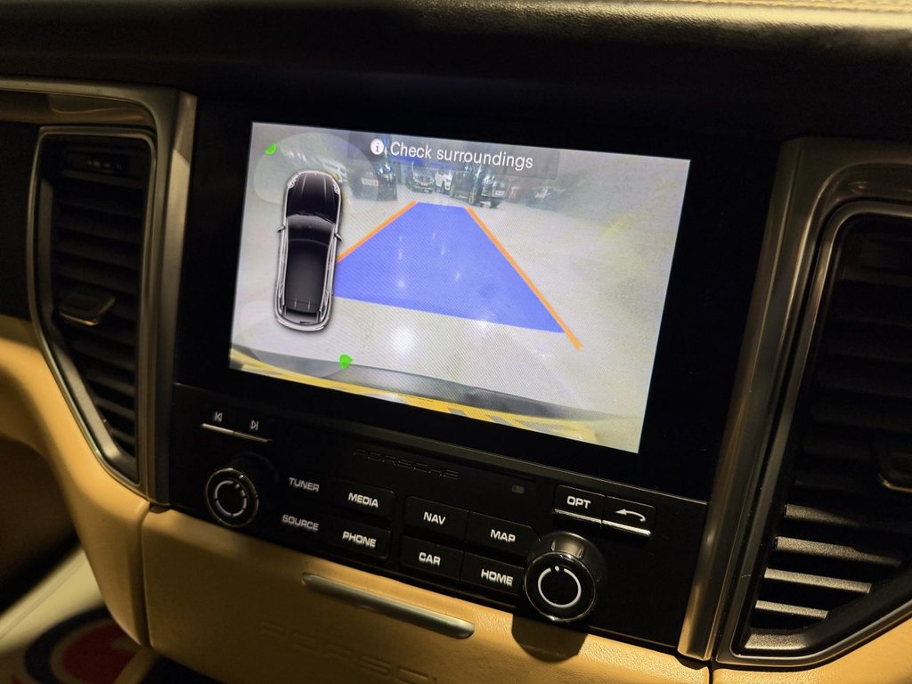 Used Porsche Macan 2018 for sale - 77133121: Photo 21