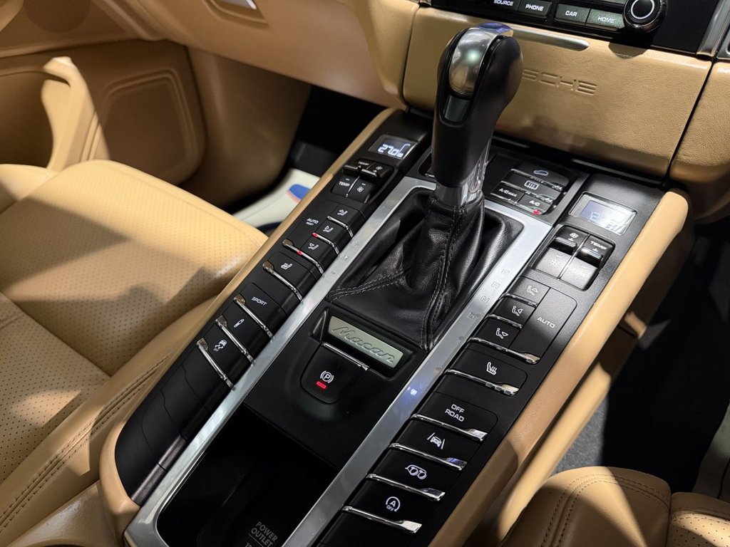 Used Porsche Macan 2018 for sale - 77133121: Photo 23