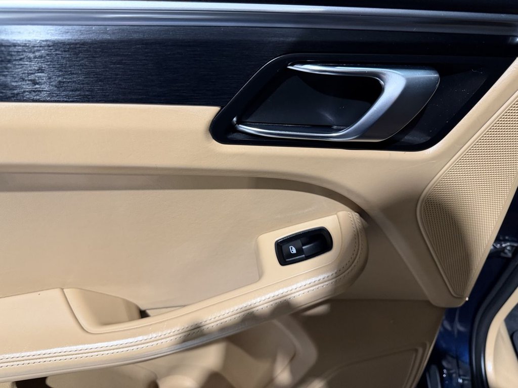 Used Porsche Macan 2018 for sale - 77133121: Photo 25