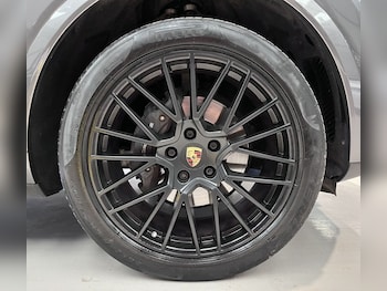 Used Porsche Cayenne 2020 for sale - 79358727: Photo