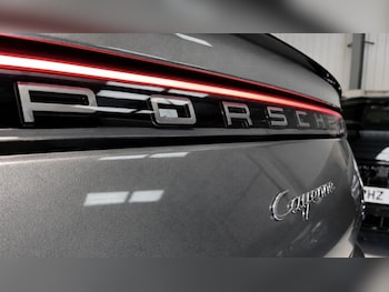 Used Porsche Cayenne 2020 for sale - 79358727: Photo