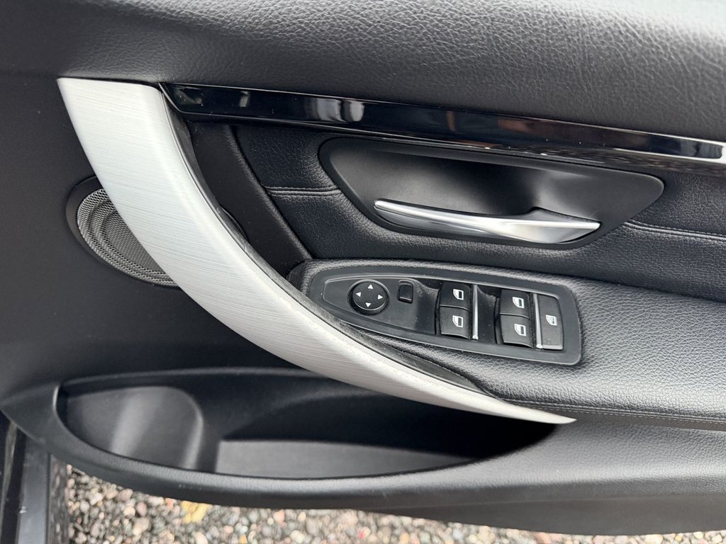 Used BMW 3 Series 2017 for sale - 76582843: Photo 32