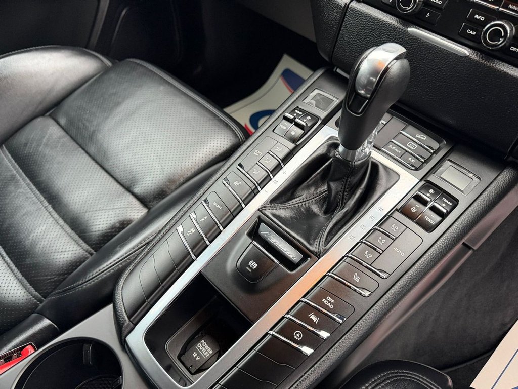 Used Porsche Macan 2015 for sale - 77218570: Photo 18