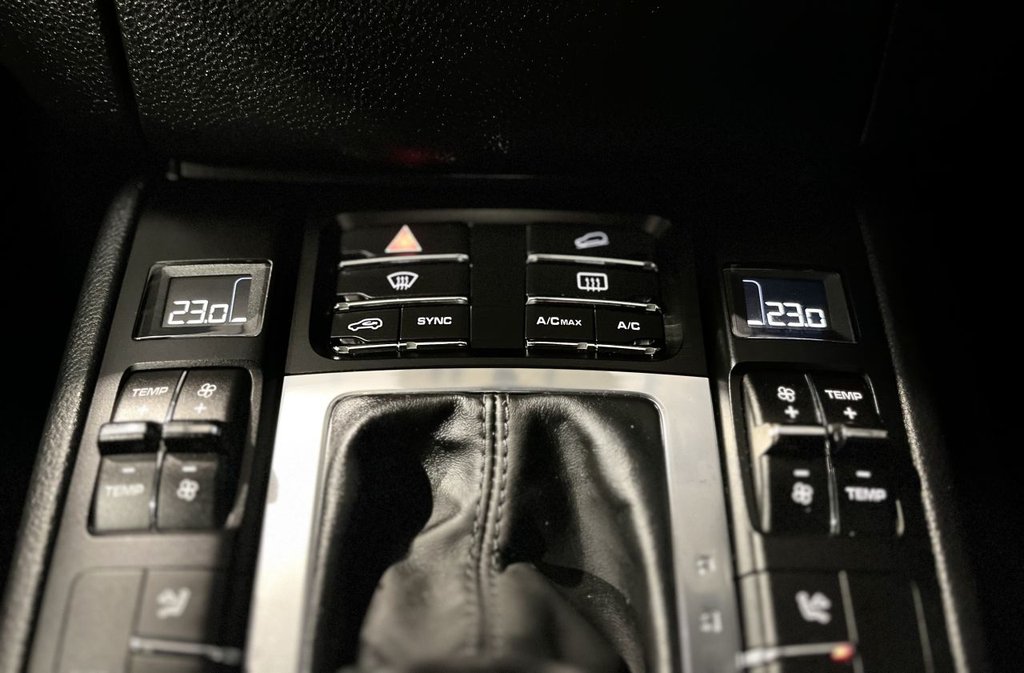 Used Porsche Macan 2015 for sale - 77218570: Photo 44