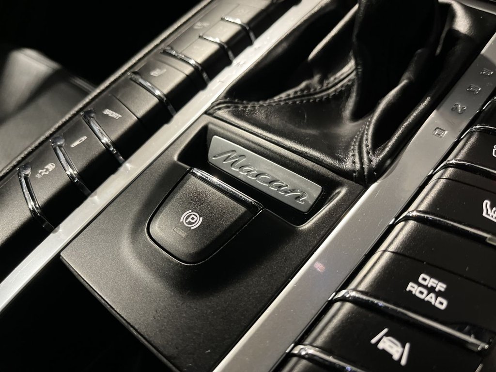 Used Porsche Macan 2015 for sale - 77218570: Photo 46