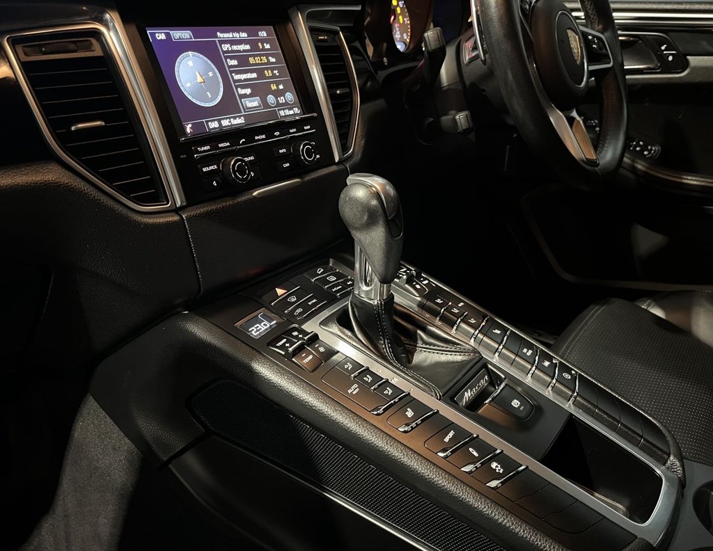 Used Porsche Macan 2015 for sale - 77218570: Photo 47