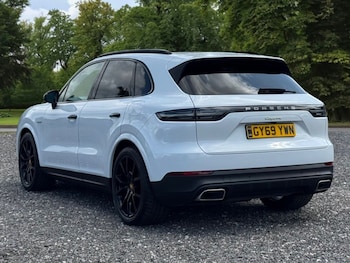 Used Porsche Cayenne 2019 for sale - 75067369: Photo