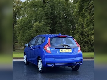Used Honda Jazz 2018 for sale - 77231991: Photo