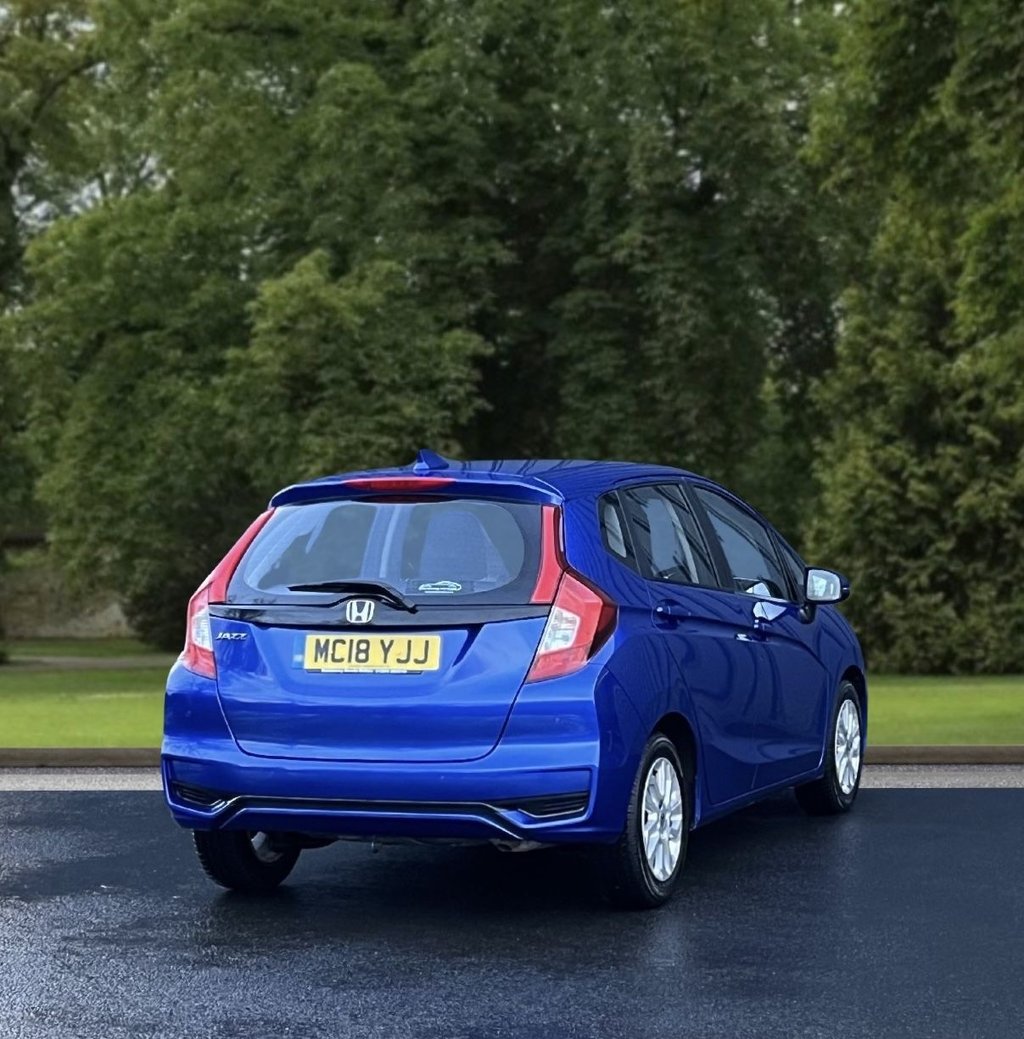 Used Honda Jazz 2018 for sale - 77231991: Photo 6