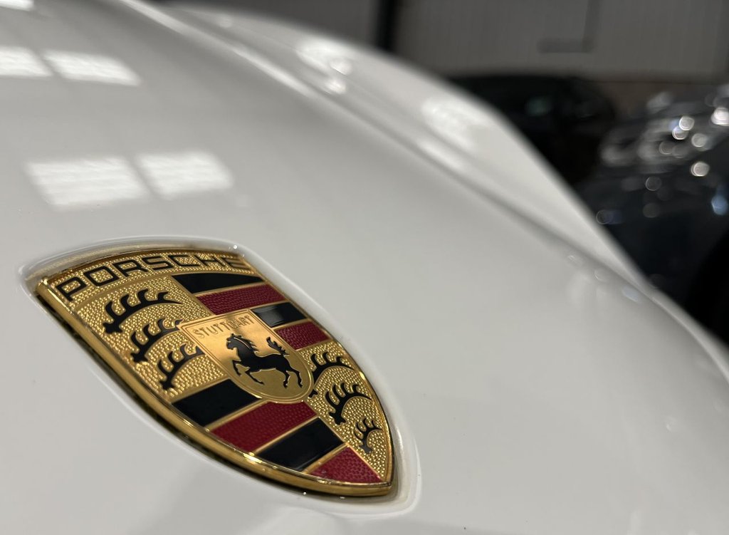 Used Porsche Taycan 2021 for sale - 78149249: Photo 10