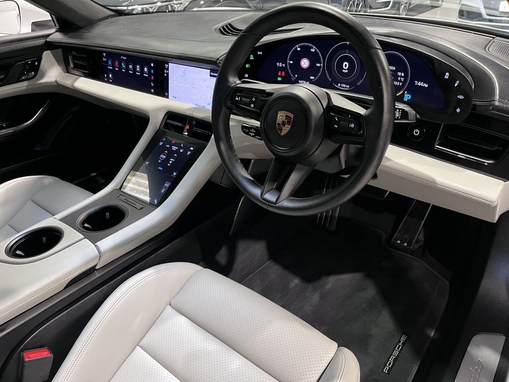 Used Porsche Taycan 2021 for sale - 78149249: Photo 13