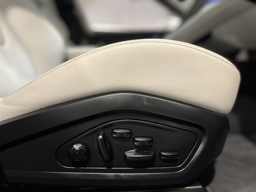 Used Porsche Taycan 2021 for sale - 78149249: Photo 16